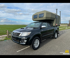 Toyota Hilux Pick up 4x4 Gladiator Camper unit 2021 Great Condition