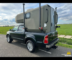 Toyota Hilux Pick up 4x4 Gladiator Camper unit 2021 Great Condition