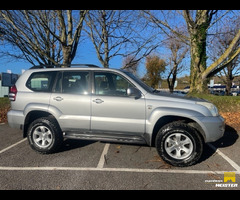 A 2005 Toyota Landcruiser LC5 D-4D with Upgrades