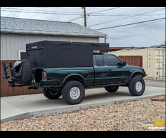 2000 Toyota Tacoma Xtracab and ORU designs pop-up Hard shell all weather