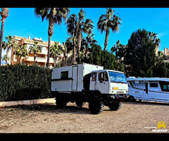 Expedition truck, 4x4, Automatic, Cruise control, Airco, Electric windows, Radio/Navigation - 18