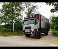 SPECTRA GRADEX 560 Expedition Vehicle Overlander