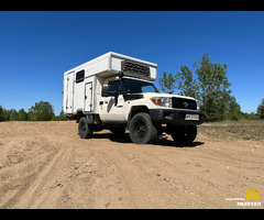 Toyota Land Cruiser HZJ 79 Overlander