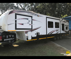 RV Fuzion 40f Toy Hauler - new